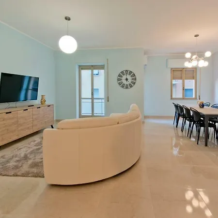 Casa Bella - 3 Baths - Walk To Ortigia Syracuse