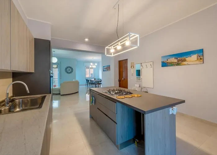 Casa Bella - 3 Baths - Walk To Ortigia